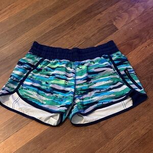 lululemon athletica Tracker Short 4”